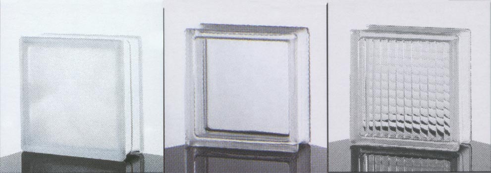 Bloques de vidrio para estructuras verticales. Modelos estándar: Ondulado transparente ó satinado -Liso transparente - Palillos cruzados transparente. Se consigue aprovechar al máximo la entrada de luz, así como una posibilidad arquitectónica y decorativa